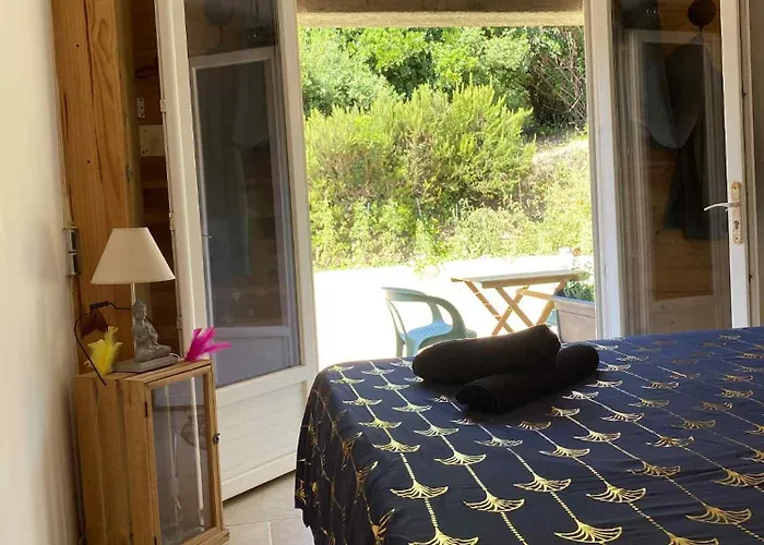 D'hotes Chez Tania Et Benoit Oda ve Kahvaltı